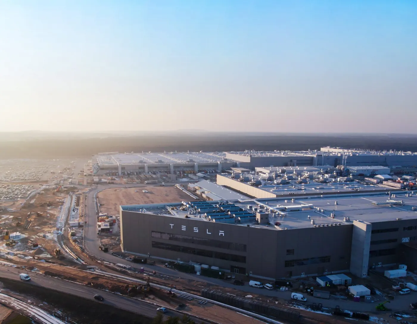 Gigafactory Berlin — Mega-project scale construction